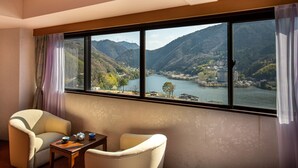 WiFi (free), bed sheets - Hotel Secondstage (Takamatsu)