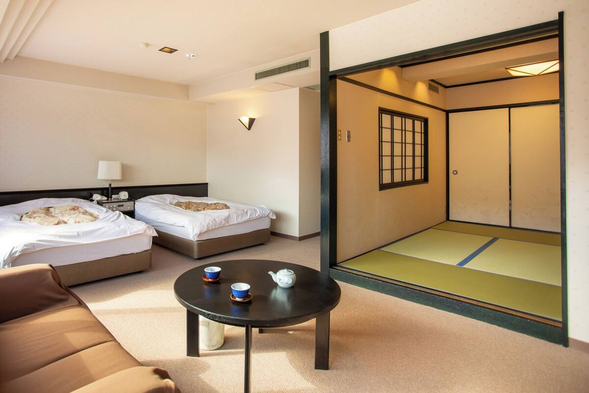 Wifi gratis y ropa de cama