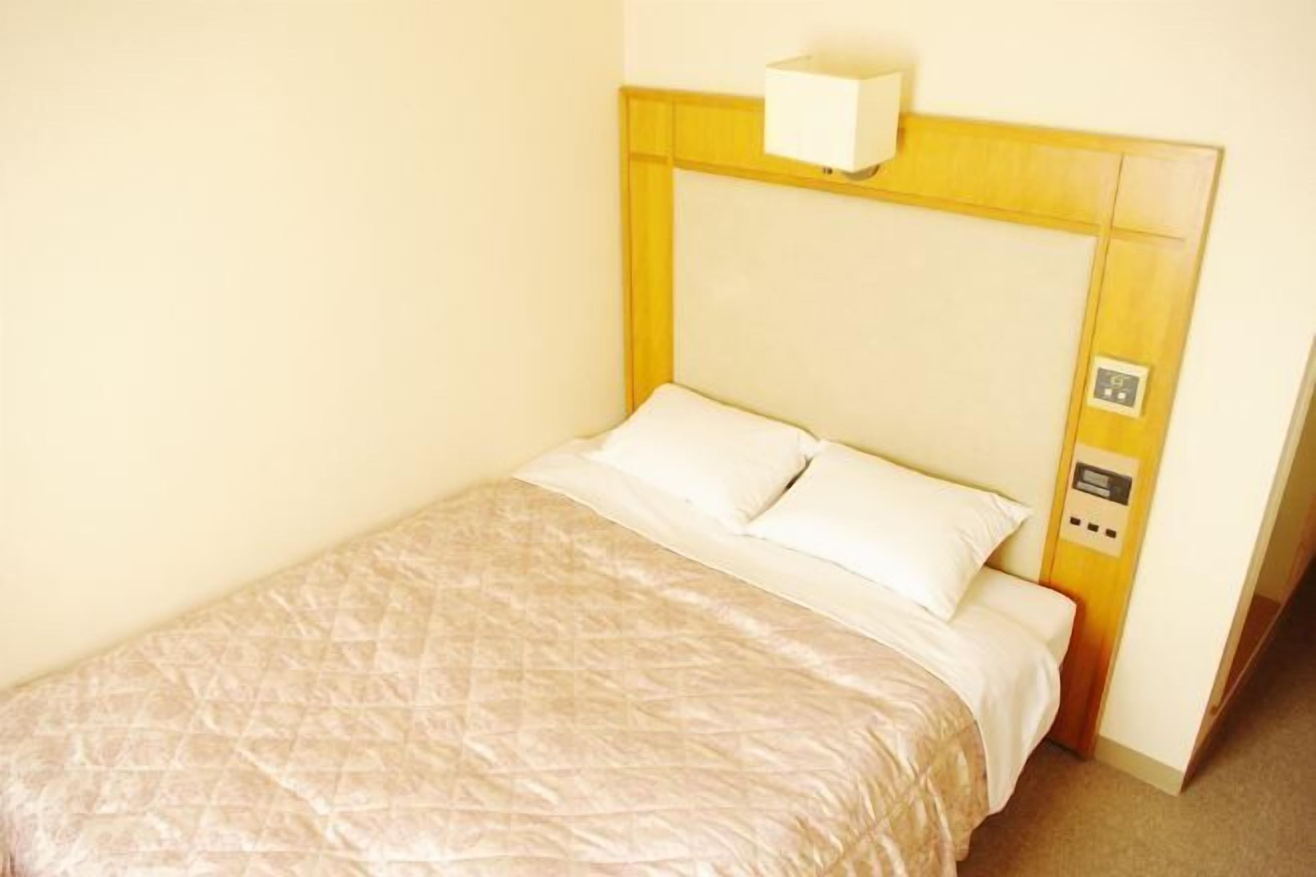 Individually decorated, individually furnished, desk, laptop workspace