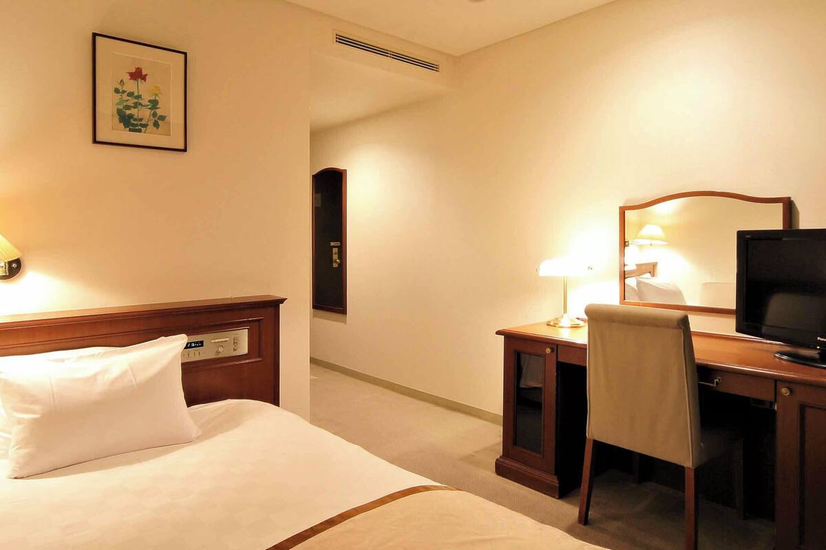 책상, 방음 설비, 다리미/다리미판, 무료 WiFi