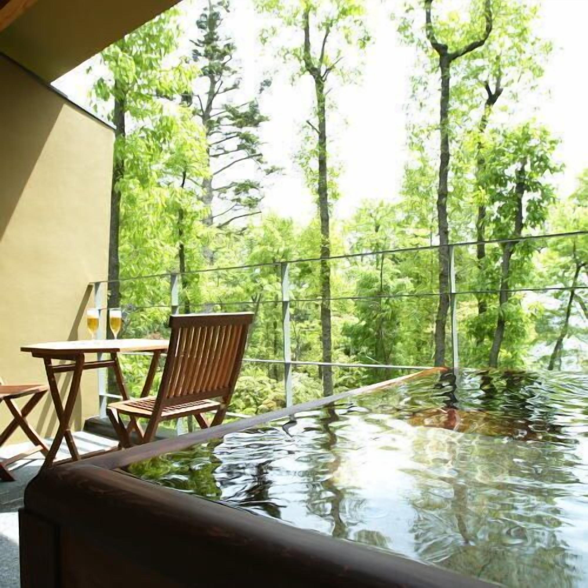 屋外ダイニングエリア