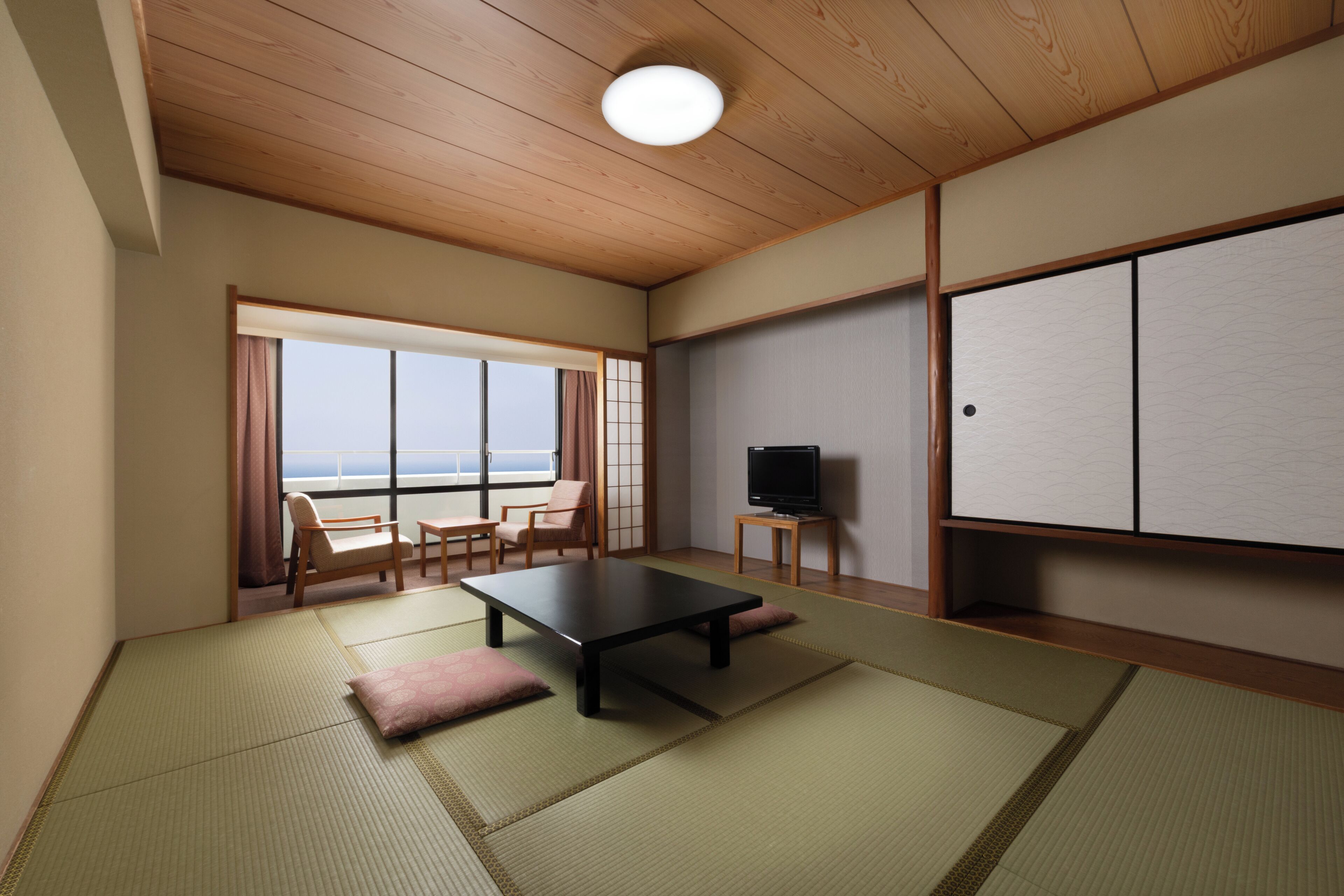 Classic Room, Japanese Style (FUTON), Ocean View | Premium bedding, down comforters, in-room safe, laptop workspace