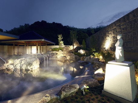 Public bath. Mercure Kochi Tosa Resort & Spa