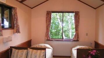 Twin Room  with One Extra Bed, Separate Bath | Free WiFi, bed sheets