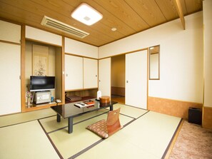 Interior - New Grande Mimatsu (Takamatsu)