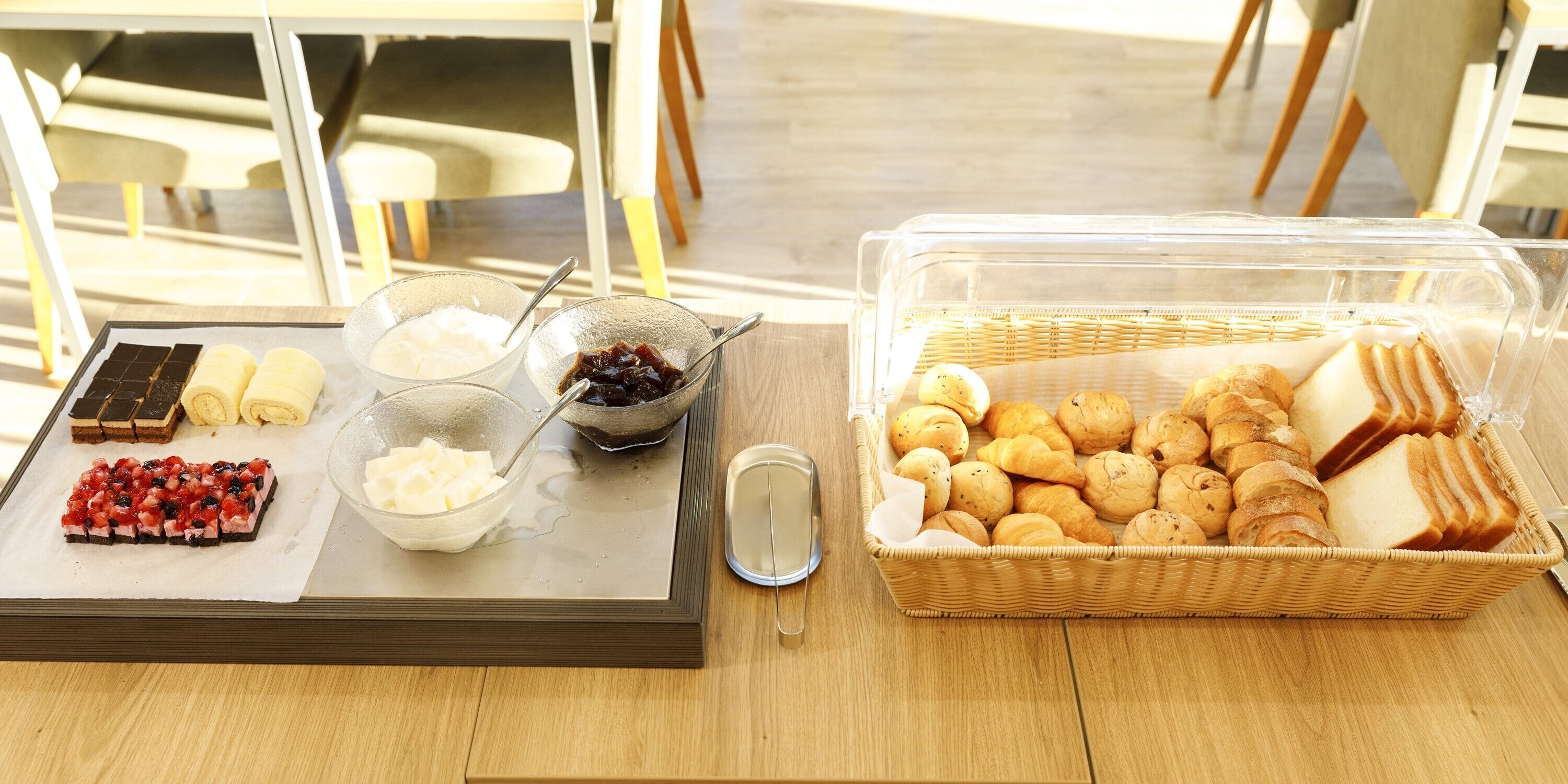 Café da manhã com buffet todos os dias (JPY 1200 por pessoa) 