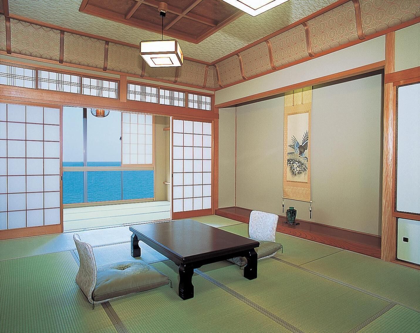 客房内保险箱、免费 WiFi