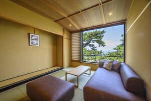 コンフォート ツインルーム シングルベッド 2 台 シービュー ビーチサイド | セーフティボックス (室内)、WiFi (無料)