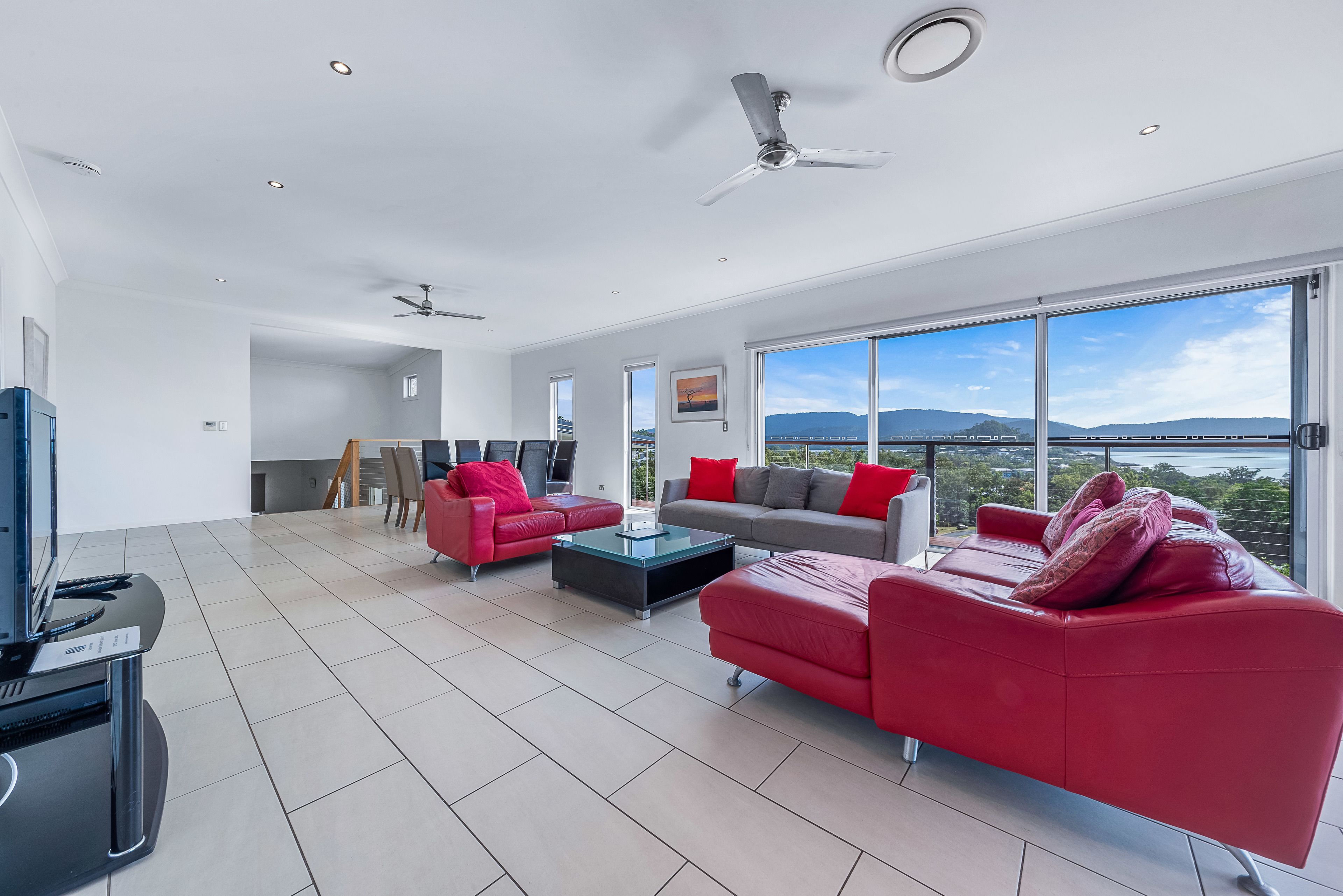 House, 4 Bedrooms | Living area | Flat-screen TV, DVD player