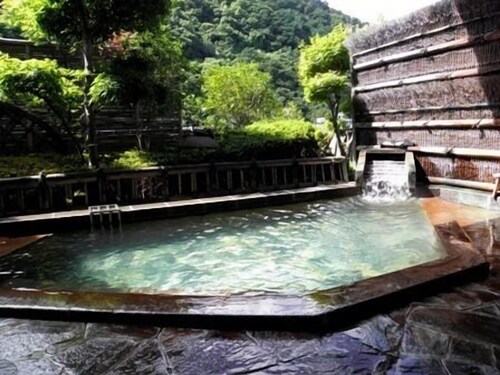 Togurakamiyamadaonsen Shunjyuan Kikusui Ryokan