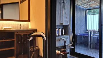 Superior Room | Bathroom amenities | Shower, free toiletries, hair dryer, bathrobes