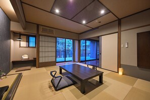 Chambre, fumeurs (Irori Japanese Western Style) | Literie de qualité supérieure, coffres-forts dans les chambres