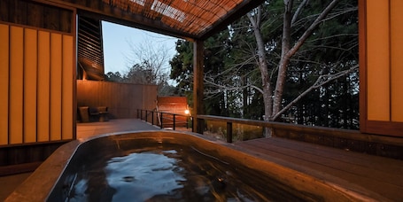 Suite | Kamar mandi | Shower, perlengkapan mandi gratis, pengering rambut, dan jubah mandi