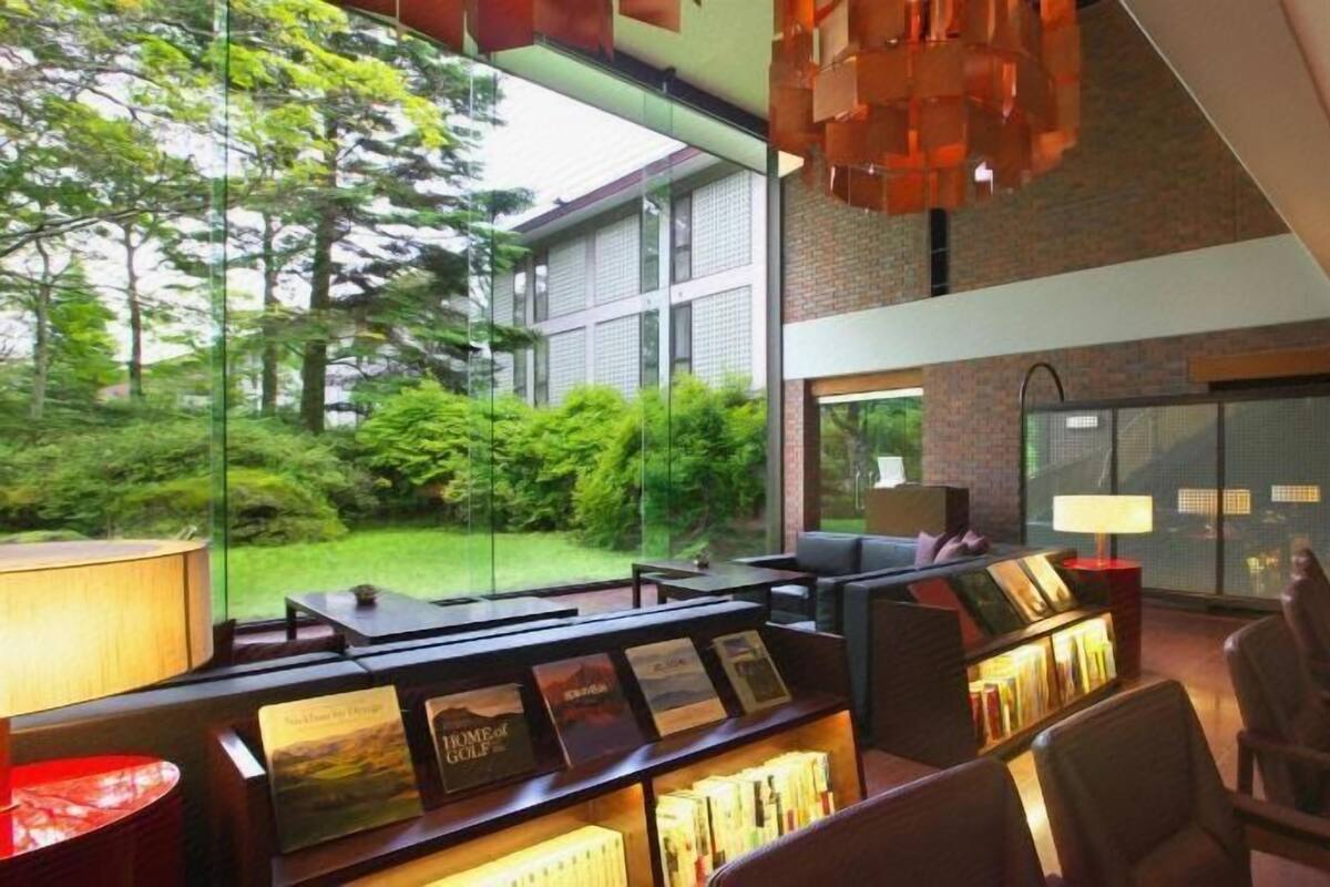 Hall