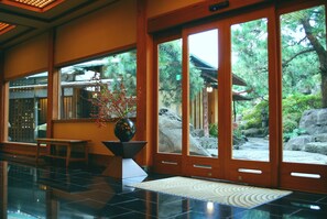 Lobby - Atami Sekitei (Atami)