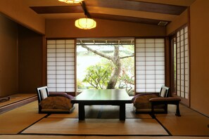 Caixa forta a l'habitació i wifi gratuïta 