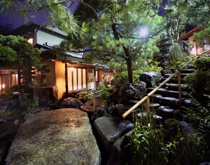 Property grounds - Atami Sekitei (Atami)