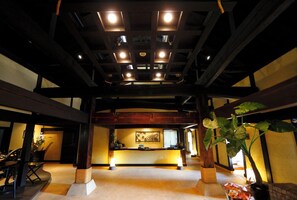 Lobby - Nishi Izutoi Onsen Musoan Biwa (Izu)