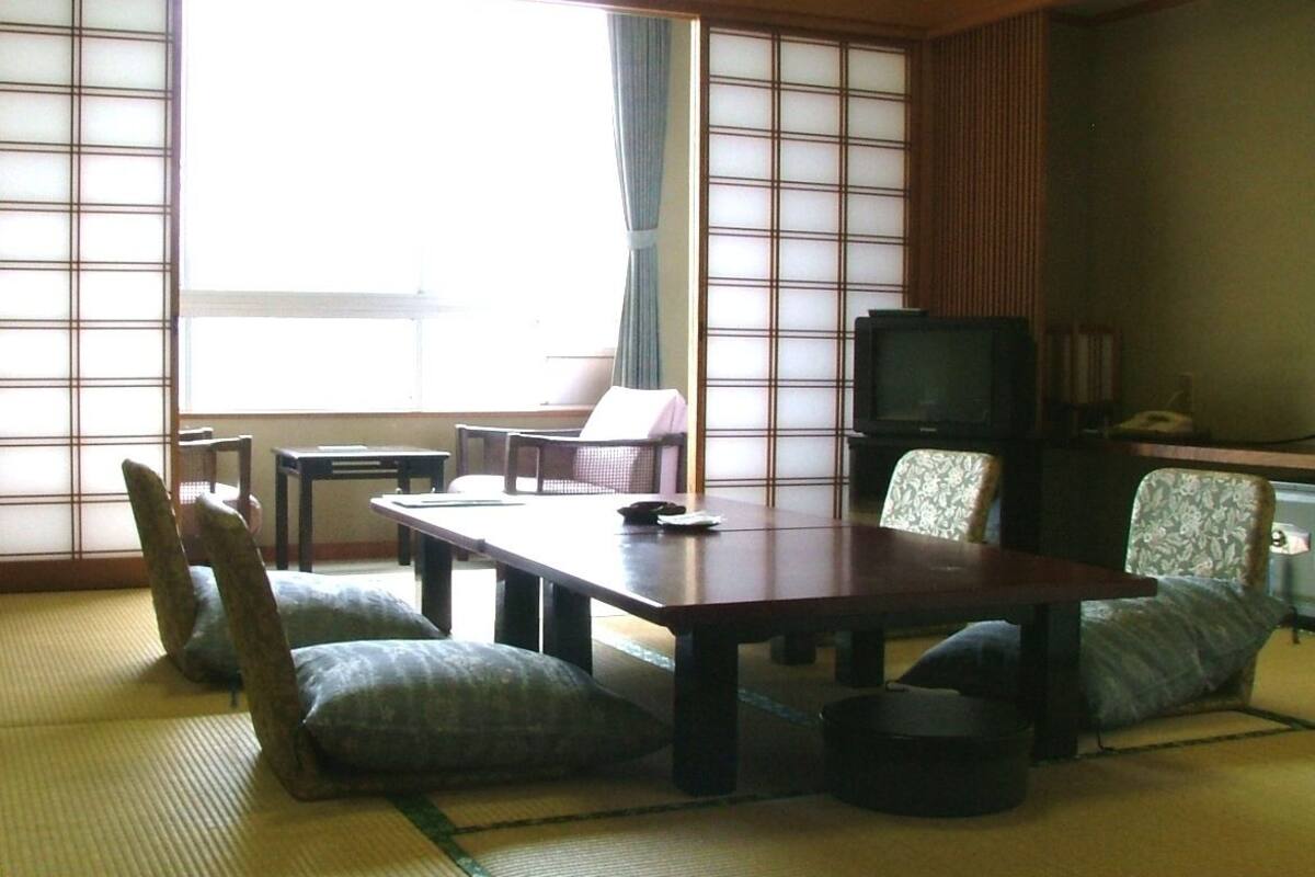 In-room safe, free WiFi