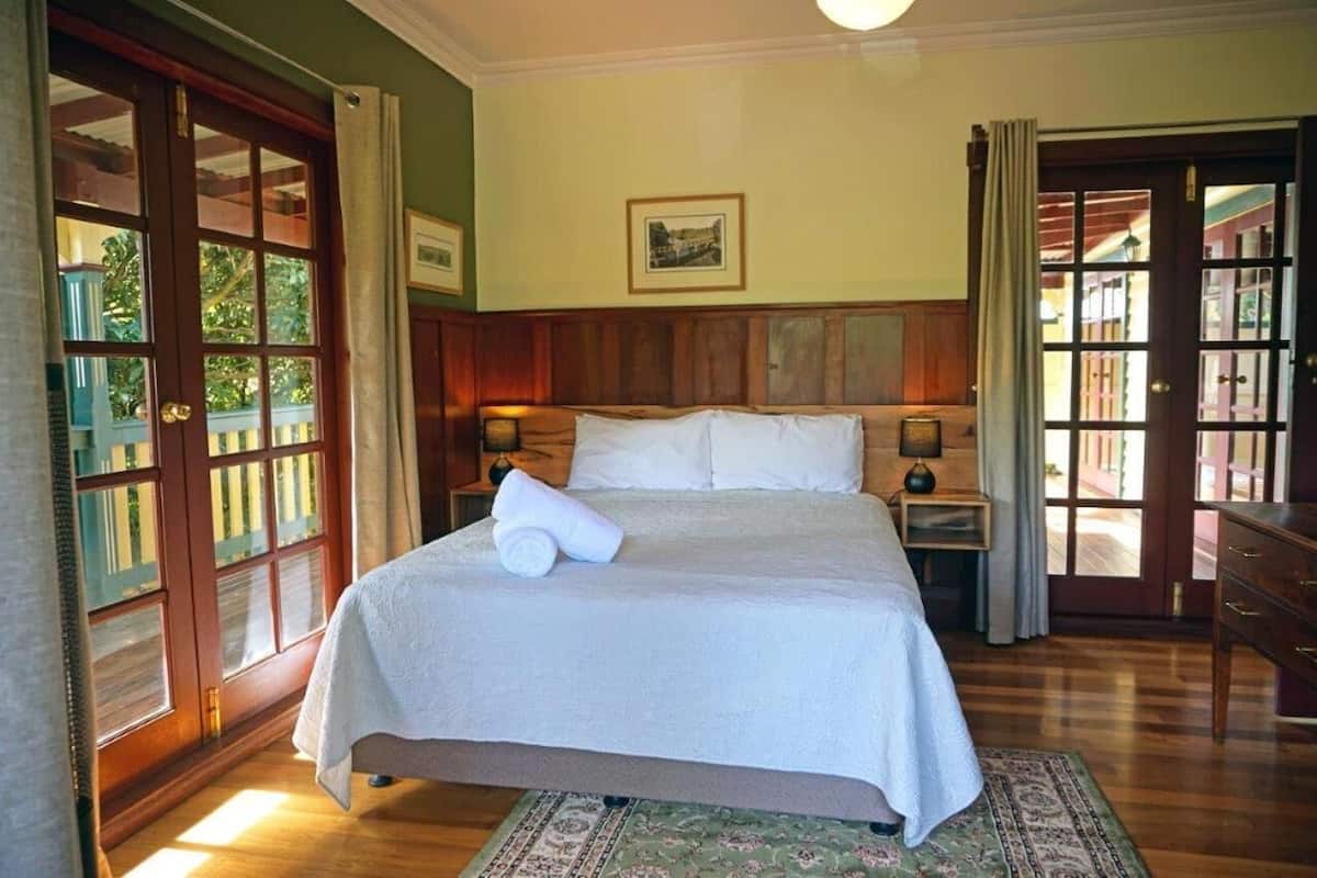 Forest View Spa Suite | Wifi gratis y ropa de cama