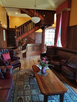 Lobby lounge - Bridgefield Guest House (Margaret River)