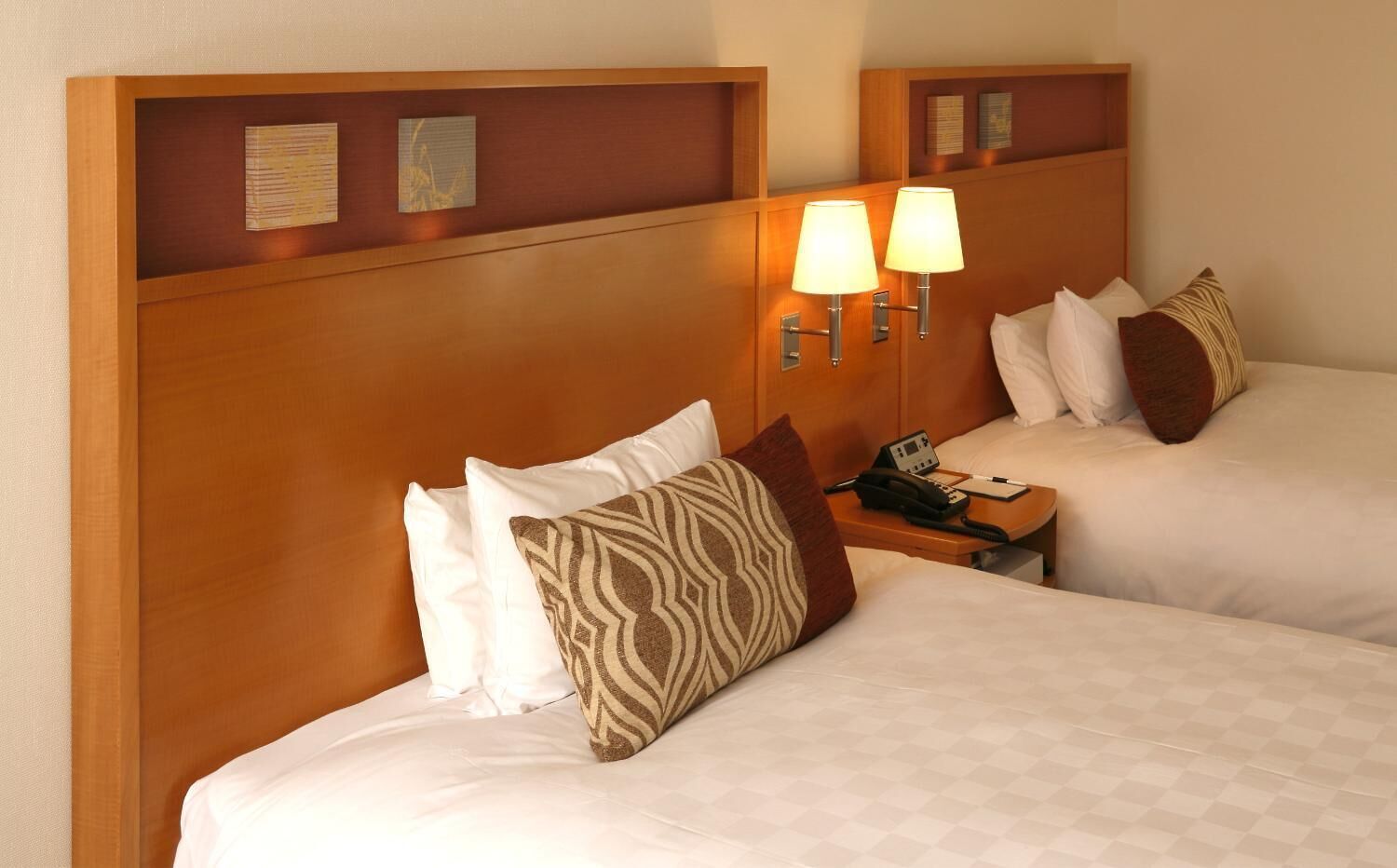 1 bedroom, desk, free wifi, bed sheets