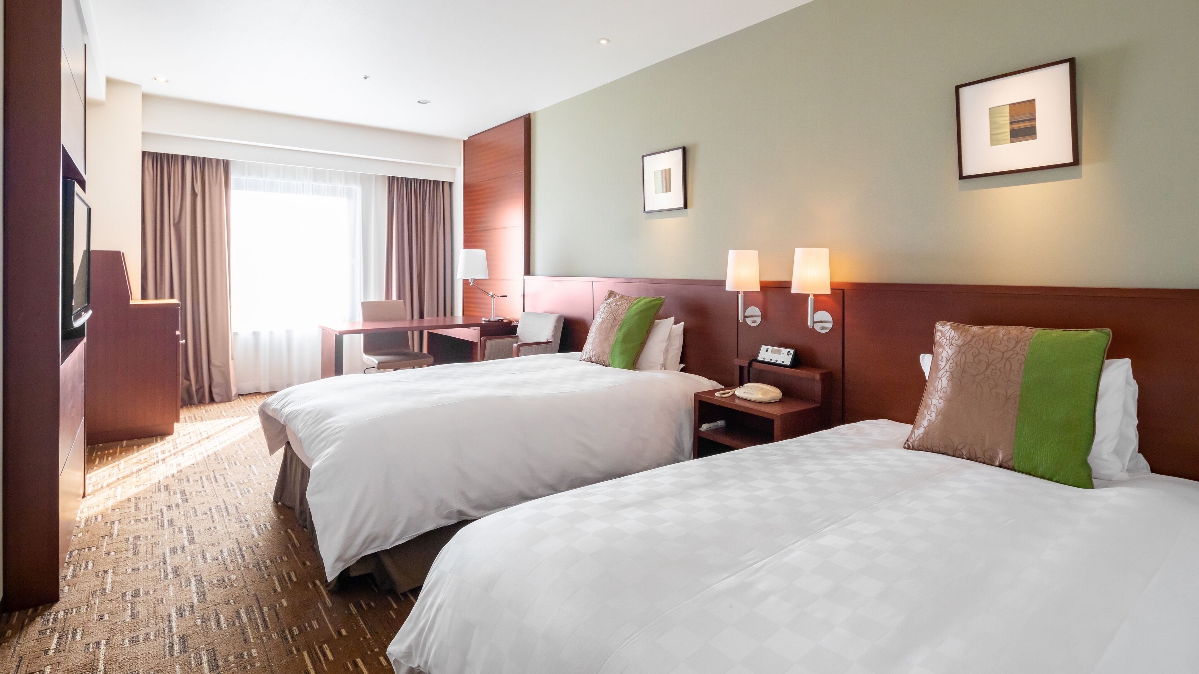Desk, free WiFi, bed sheets