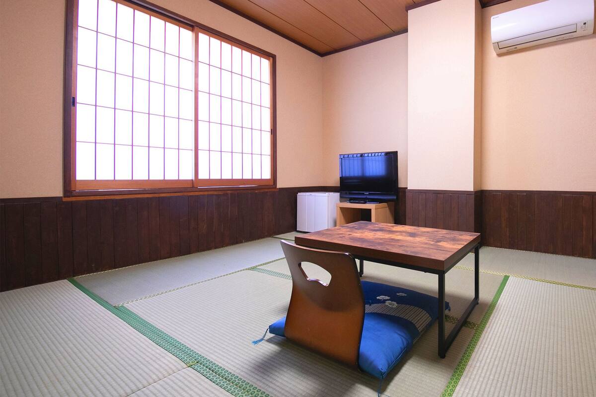 Phòng truyền thống, hút thuốc (Japanese Style, 6-8 Tatami mats, Main) | Truy cập Internet không dây miễn phí 