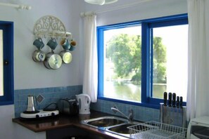 Studio Standar, Bebas Asap Rokok, dapur kecil (Sweet Lavender) | Dapur kecil pribadi | Kompor dan peralatan masak/sendok-piring