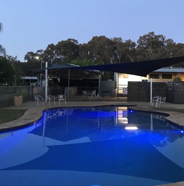Outdoor pool - Bundalong Holiday Resort (Bundalong)