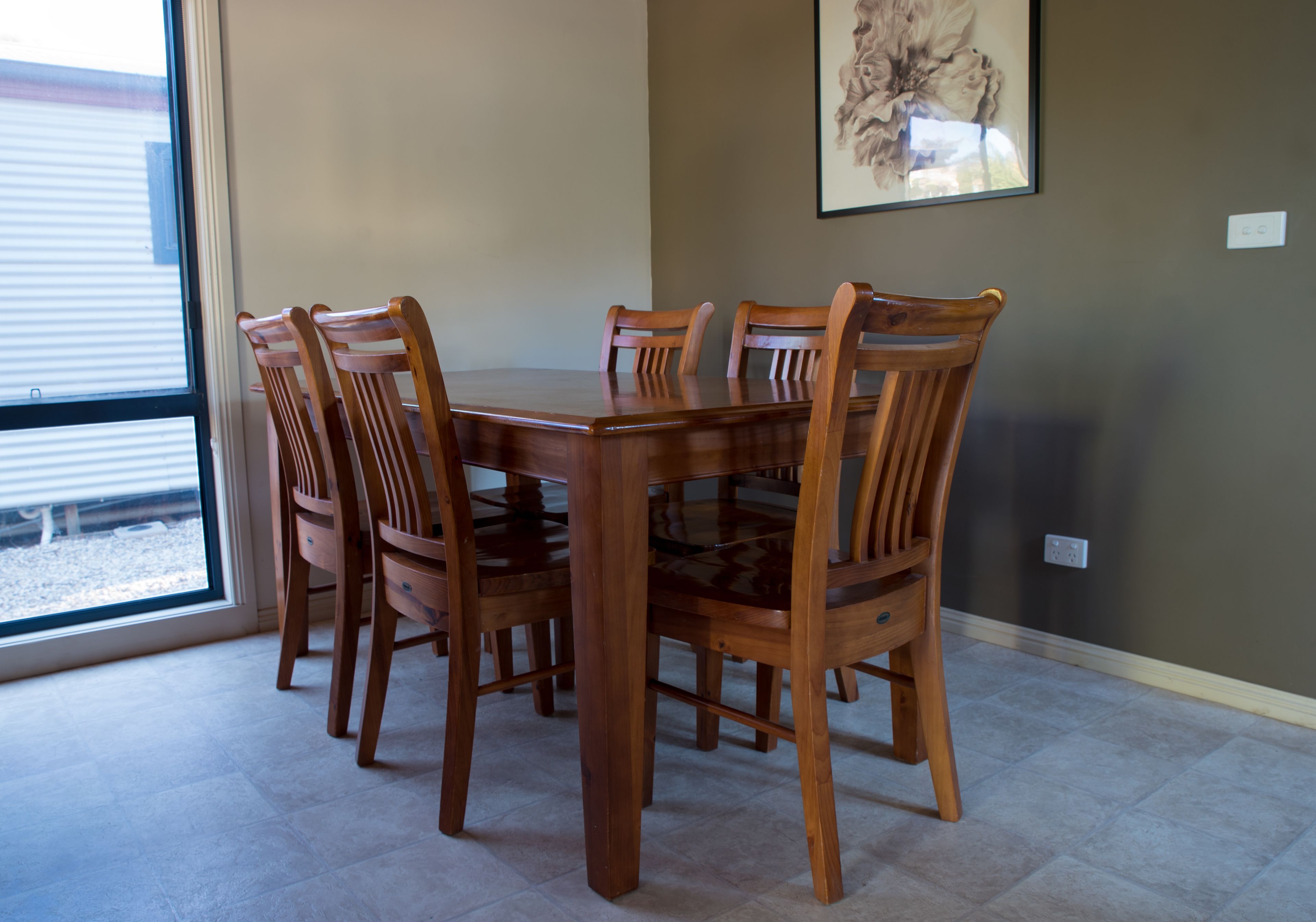 Deluxe Cabin, 2 Bedrooms | In-room dining