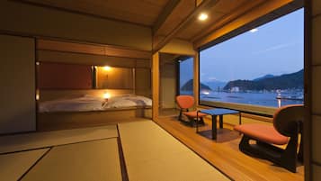 Japanese Western Style Room with Open-air Bath, Ocean View | In-room safe, soundproofing, WiFi (free)
