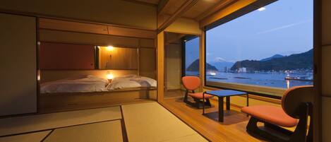 Chambre (Japanese Western, with Open-air Bath) | Coffres-forts dans les chambres, chambres insonorisées, Wi-Fi gratuit