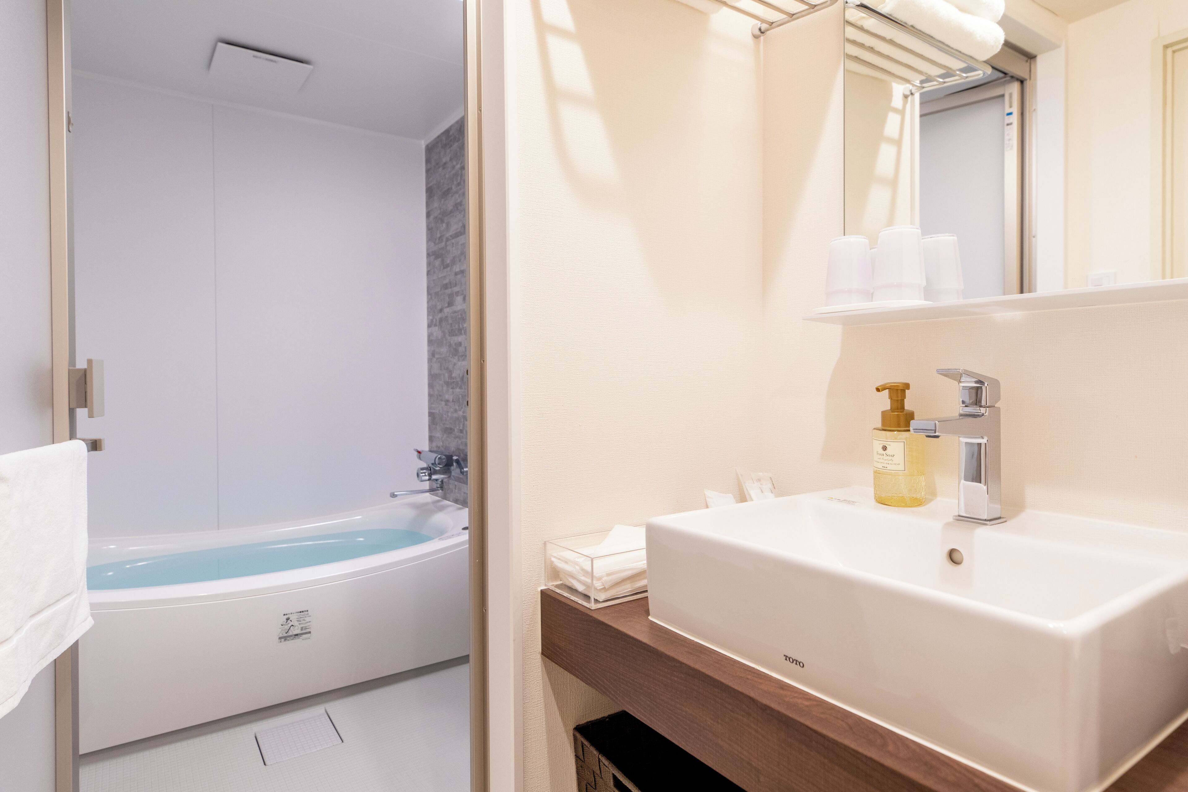 shower, free toiletries, hair dryer, slippers