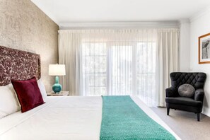 Deluxe-Zimmer (Free Wi-Fi & Parking)