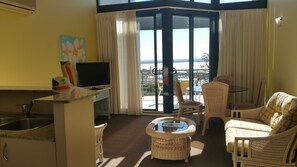 26-inch LCD TV with digital channels, TV, DVD player - Bali in Broughton (Nelson Bay)