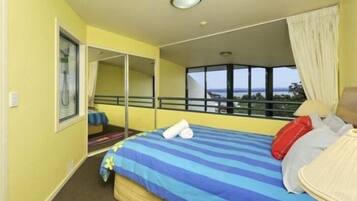 One Bedroom Loft with View | Premium bedding, down duvets, individually decorated