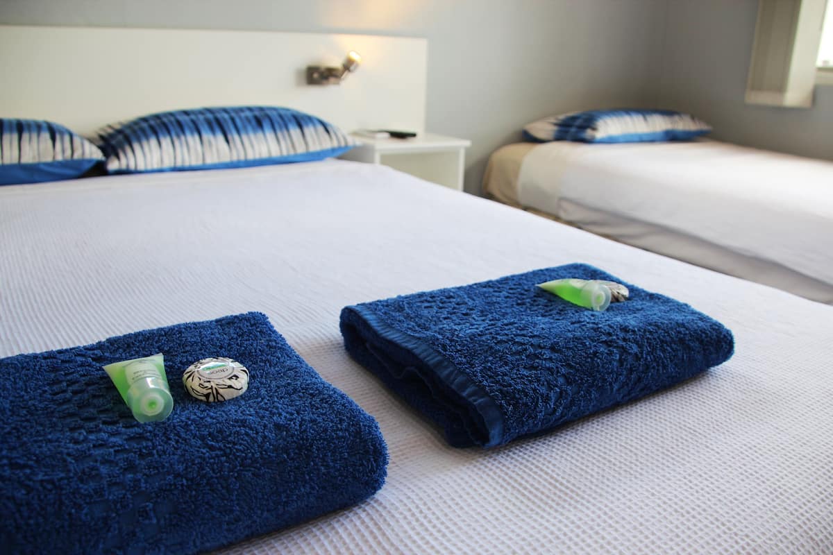 Individually furnished, laptop workspace, free WiFi, bed sheets