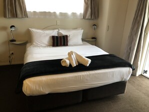 Free WiFi, bed sheets - Anchor Lodge Motel Coromandel (Coromandel)