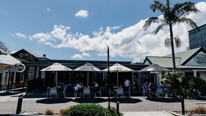 Restaurant - Anchor Lodge Motel Coromandel (Coromandel)