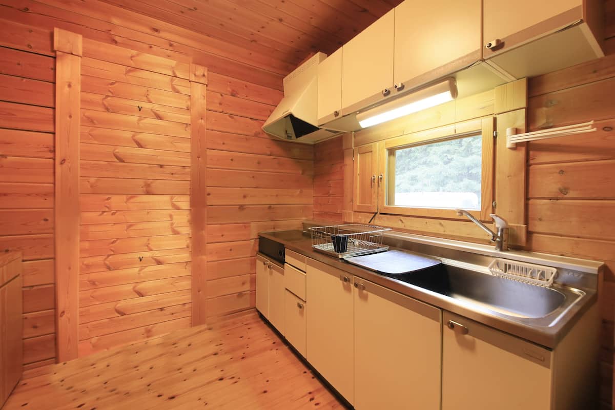 cottage with hot spring, 5 people, smoking | private kitchenette | fridge