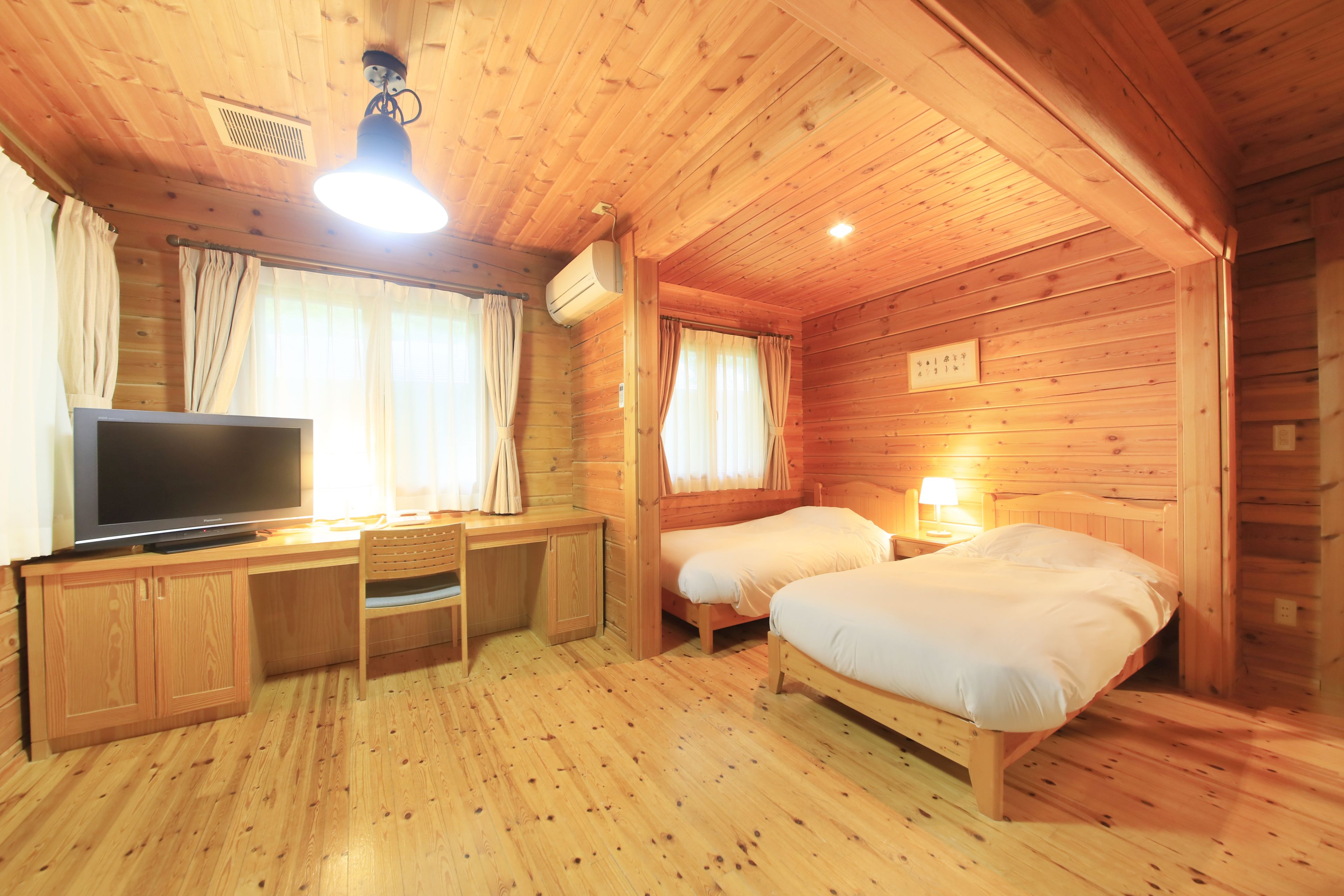 cottage with hot spring, 5 people, smoking | in-room safe, free wifi, bed sheets