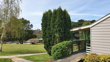 Casa de campo Deluxe, 2 habitaciones, accesible para personas con discapacidad, vistas al jardín | Terraza o patio