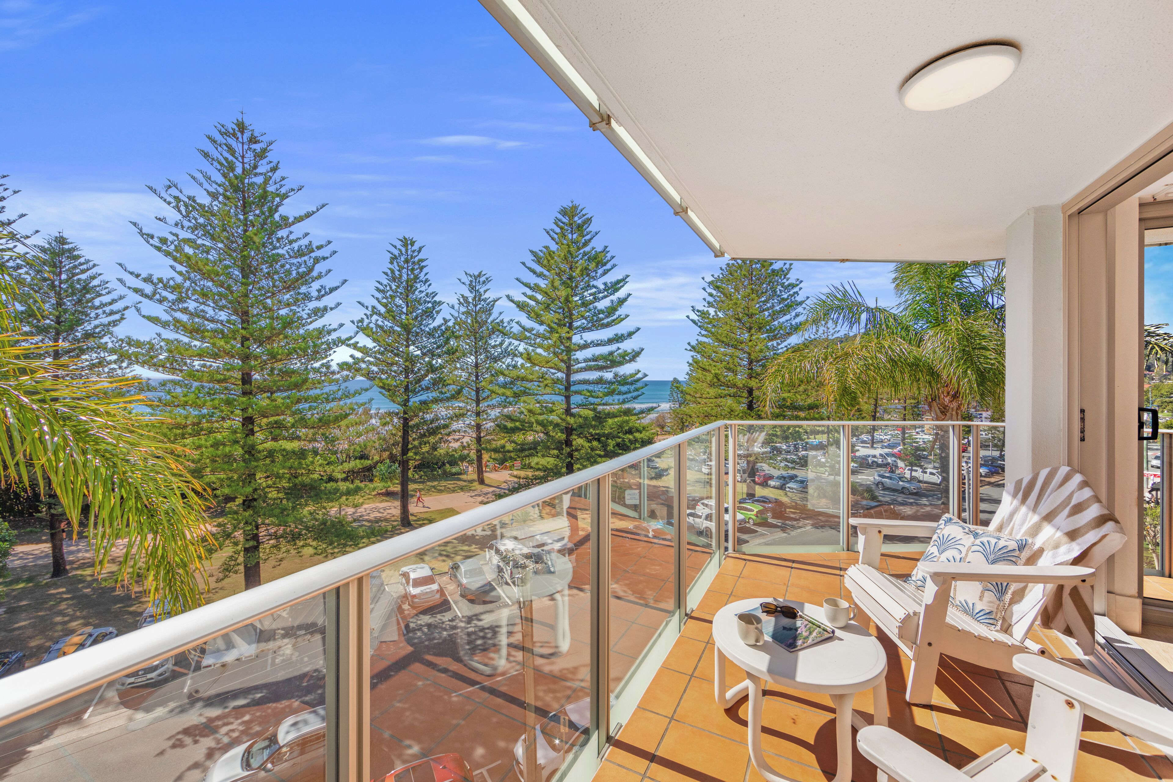 Photo - Pacific Regis Beachfront Holiday Apartments