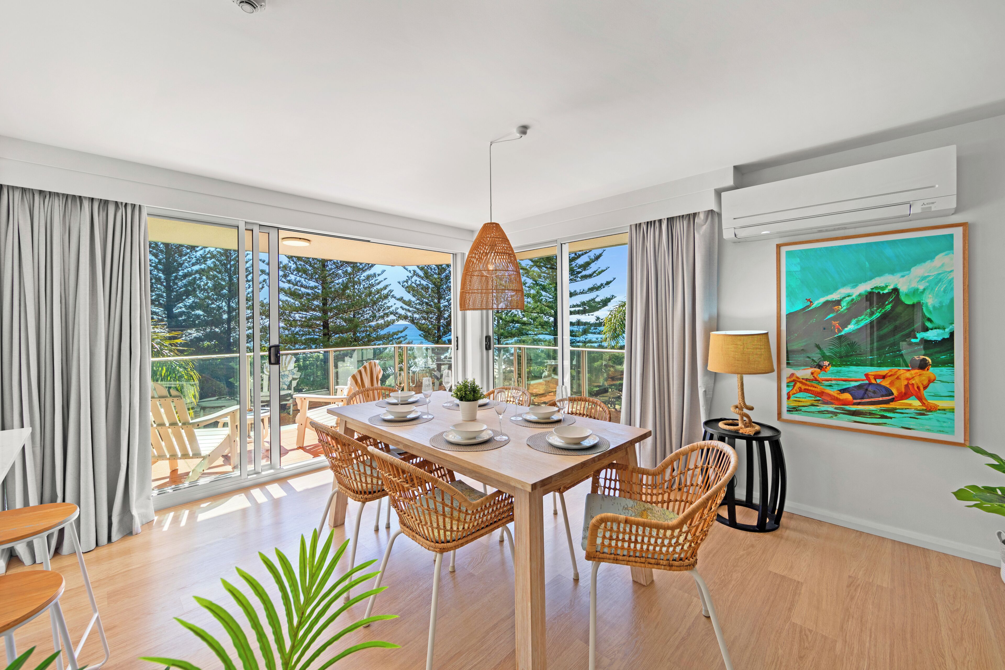 Deluxe appartement, 2 slaapkamers | Dineren op de kamer