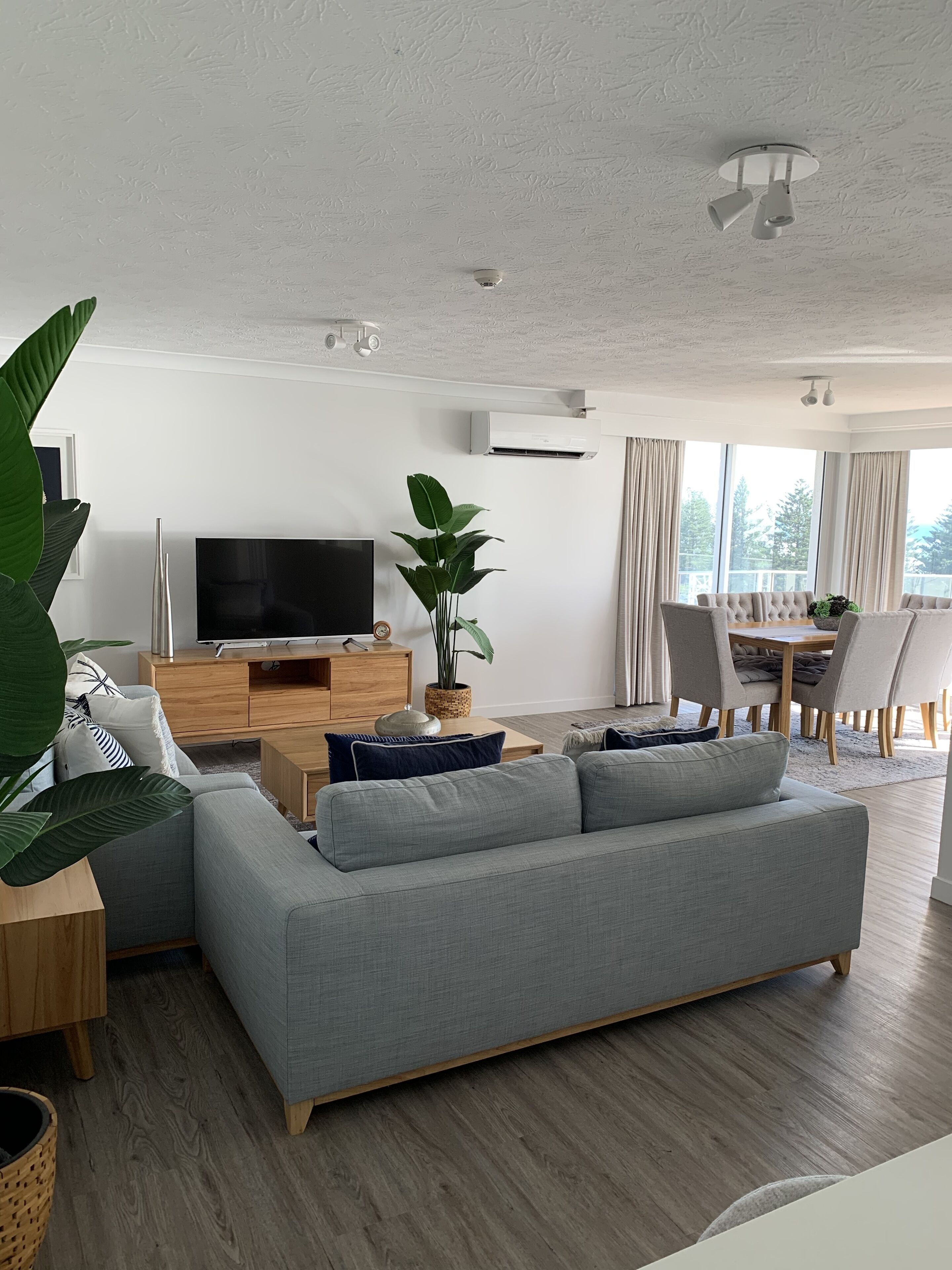 Foto - Pacific Regis Apartments