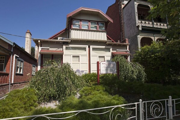 Front of property - Ballarat Serviced Apartments (Soldiers Hill)