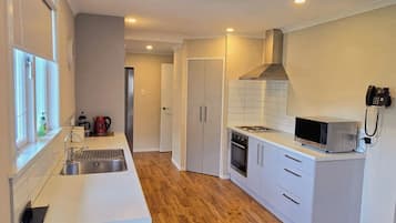 3 Bedroom House | Private kitchen