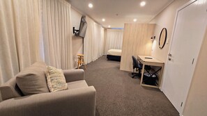 3 Bedroom House | Minibar, free WiFi, bed sheets - Carramar Motor Inn (Palmerston North)