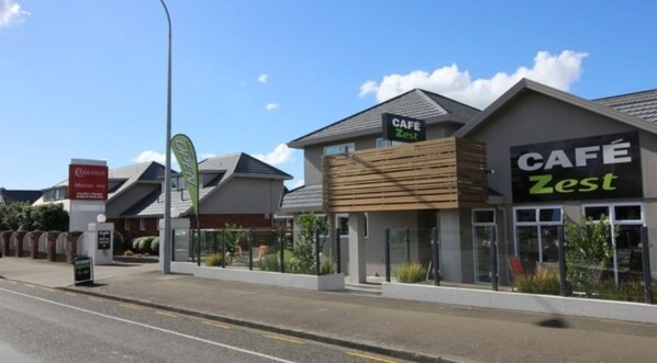 Façana frontal de l'allotjament